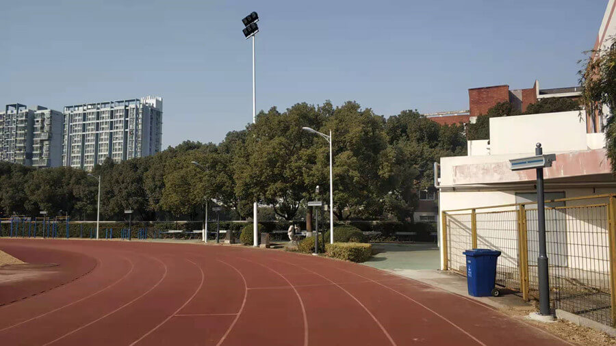 安靜操場(chǎng)